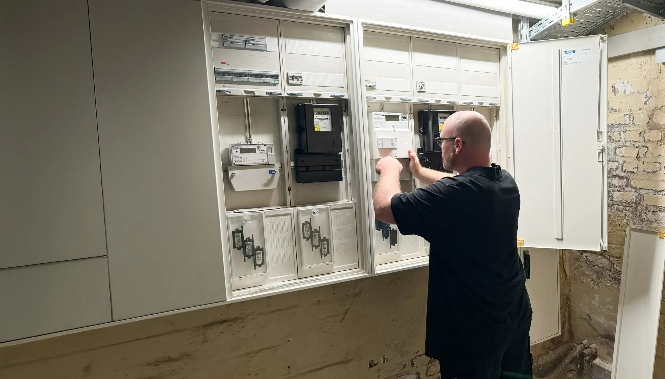 Techniker bei der Arbeit Sprinx International